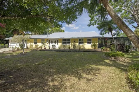 4460 2nd Street Vero Beach FL 32968