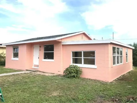 1609 Valencia Avenue Fort Pierce FL 34946