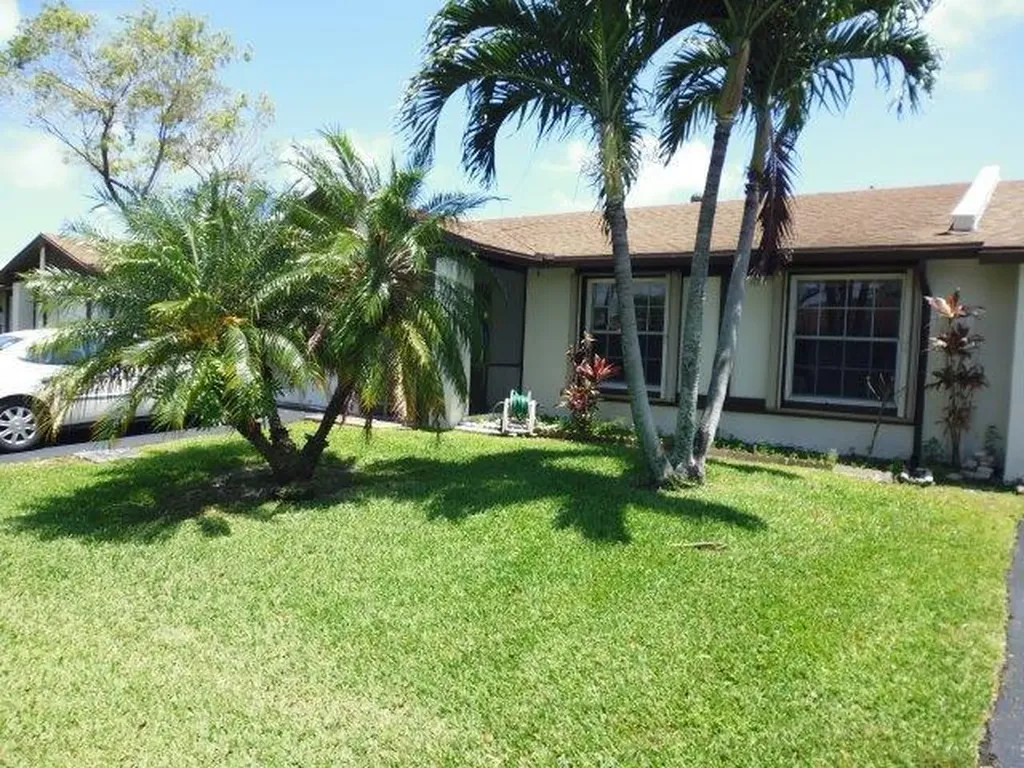 15904 Forsythia Circle Delray Beach FL 33484