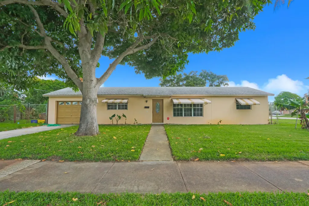 410 6th Street Lake Park FL 33403