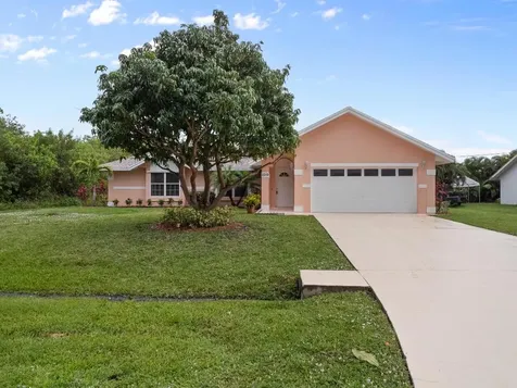 2219 SE Charleston Drive Port St Lucie FL 34952