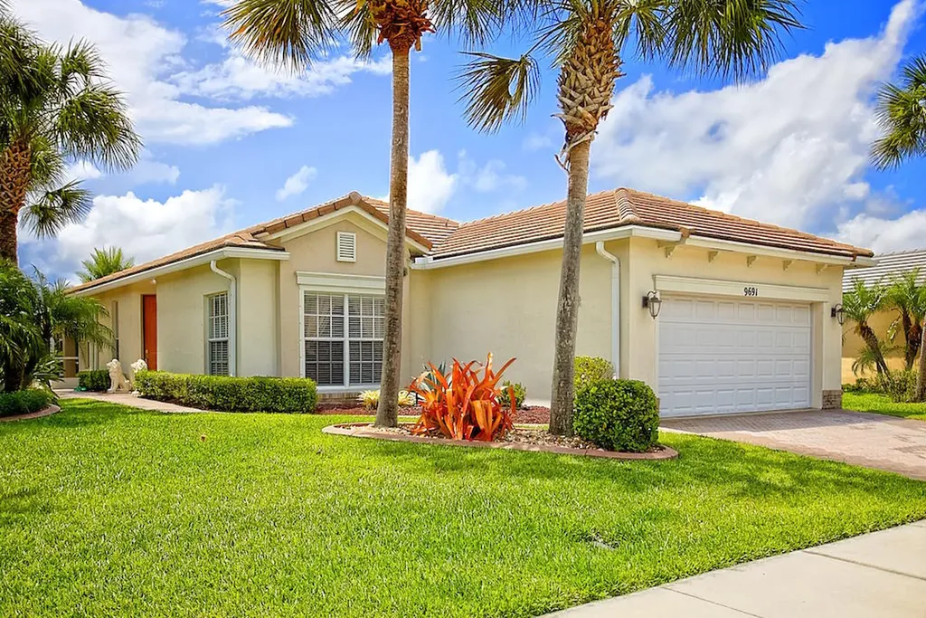 9691 SW Glenbrook Drive Port St Lucie FL 34987