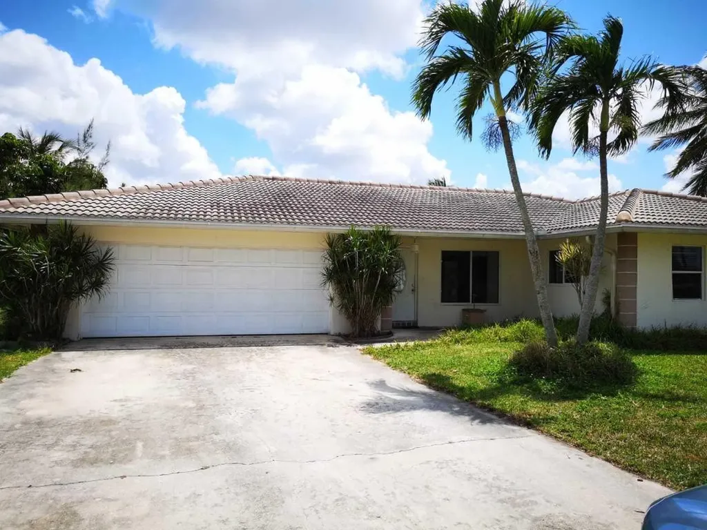 22379 General Street Boca Raton FL 33428