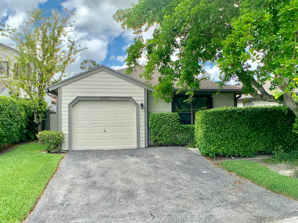 13371 Bedford Mews Court Wellington FL 33414