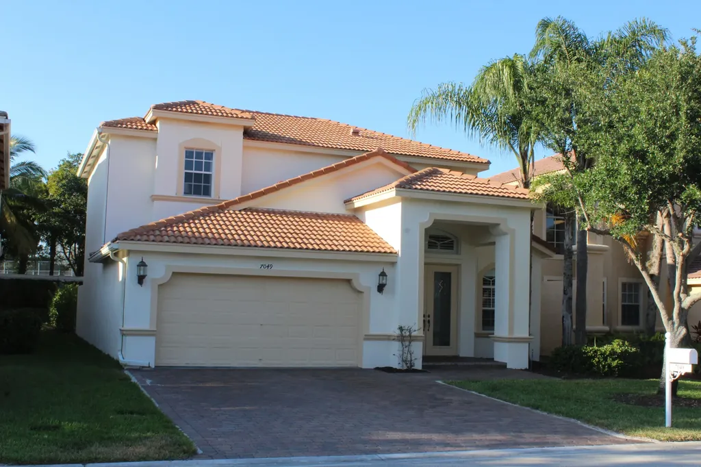 7049 Via Leonardo Lake Worth FL 33467