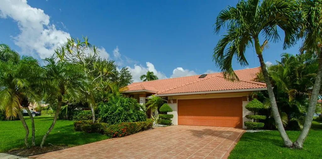 6623 Lake Loran Way Lake Worth FL 33467