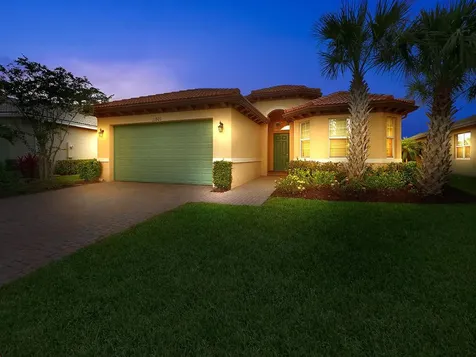 11801 SW Crestwood Circle Port St Lucie FL 34987