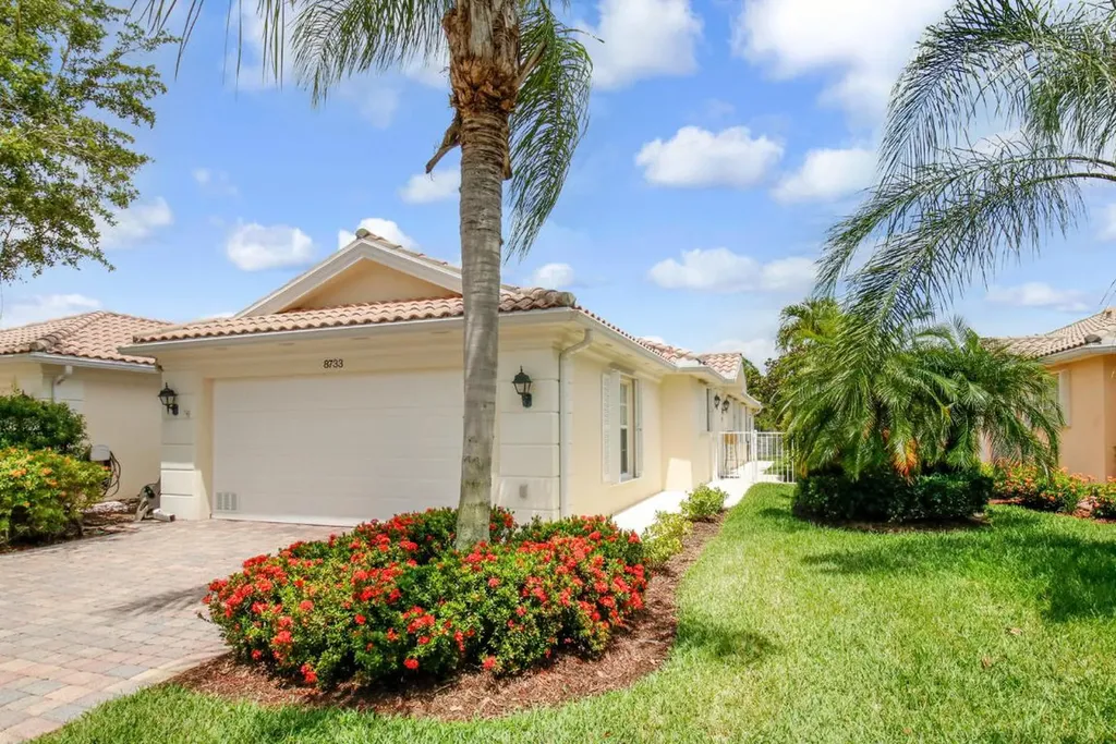 8733 SE Retreat Drive Hobe Sound FL 33455