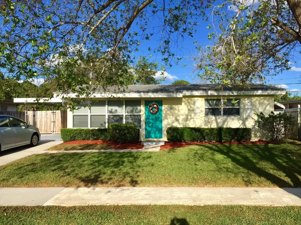 780 Camellia Drive Royal Palm Beach FL 33411