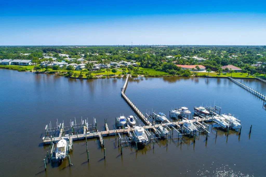 2122 NW Tilia Trail Stuart FL 34994