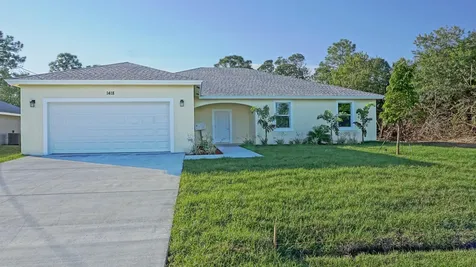 1418 SW Glastonberry Avenue Port St Lucie FL 34953