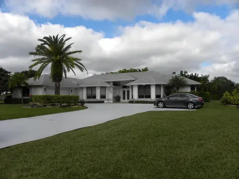 1901 SE Bolton Avenue Port St Lucie FL 34952