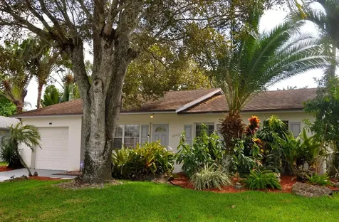9902 Liberty Court Boca Raton FL 33434