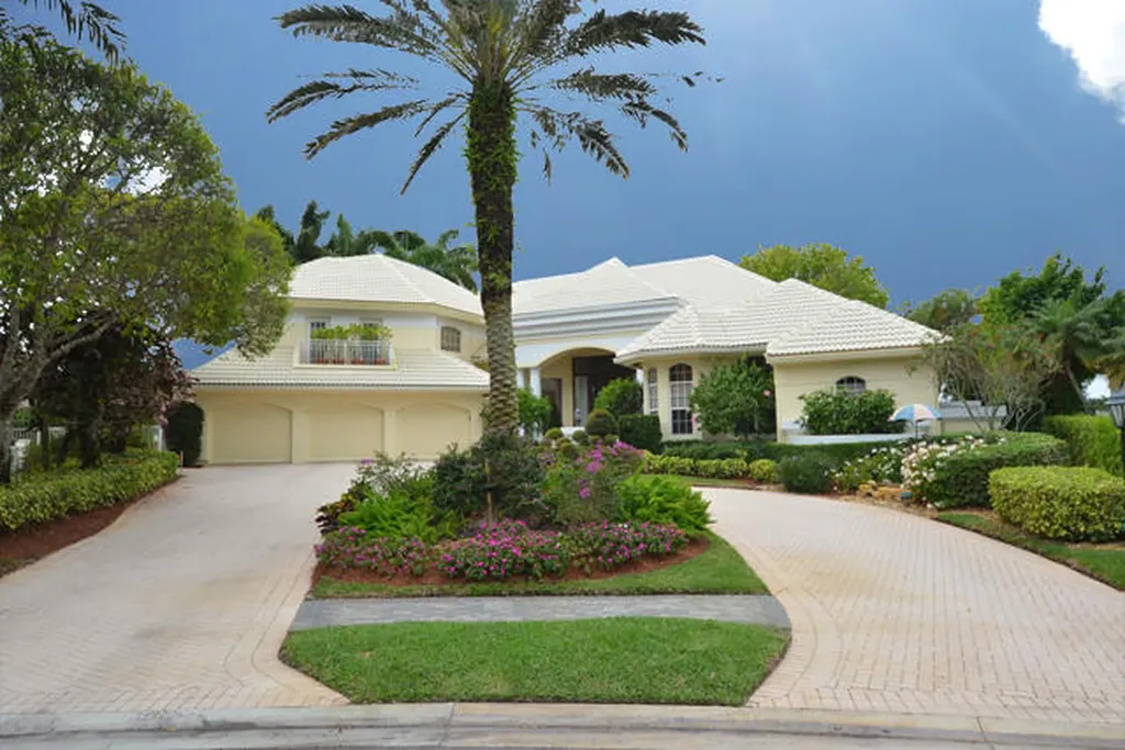 6960 Lake Estates Court Boca Raton FL 33496