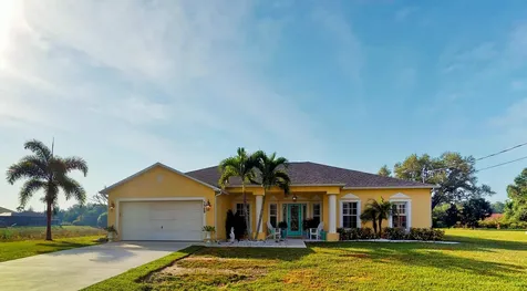 5568 NW Thyer Circle Port St Lucie FL 34983