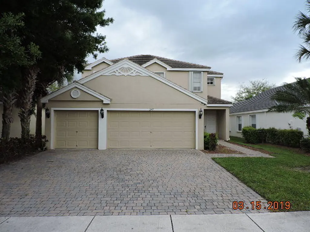 247 Kensington Way Royal Palm Beach FL 33414