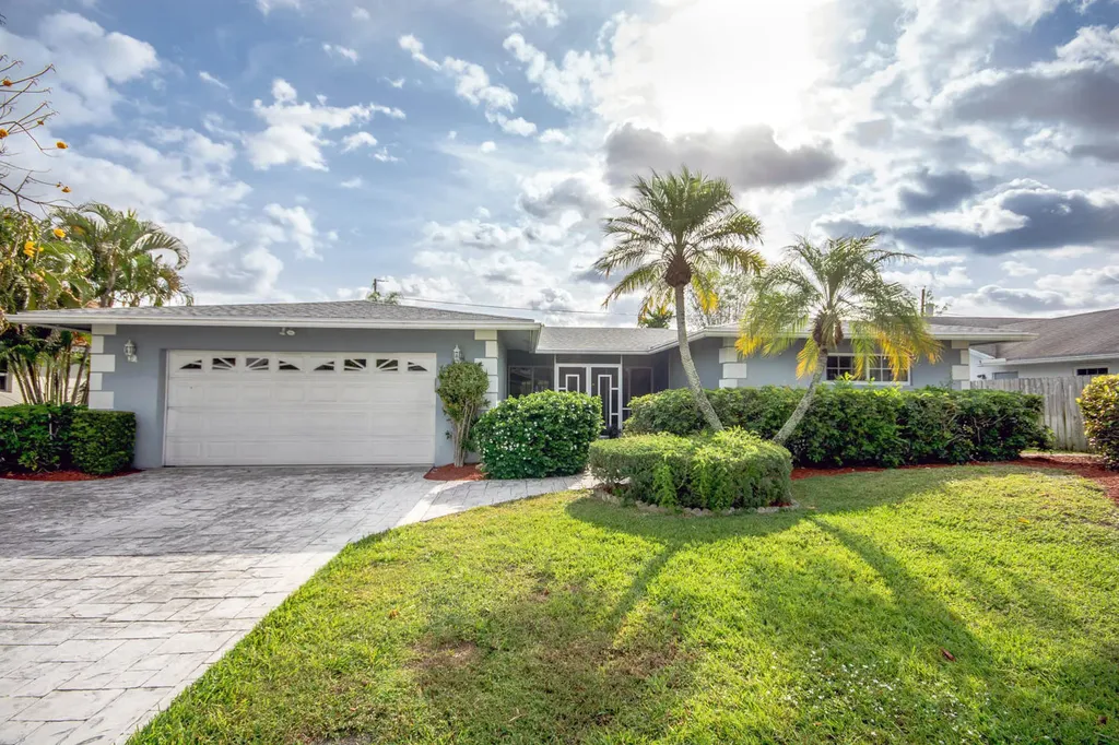 629 West Drive Delray Beach FL 33445