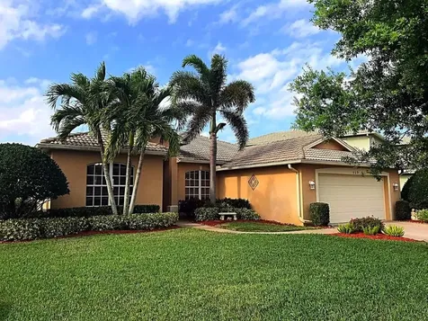 569 NW Waverly Circle Port St Lucie FL 34983