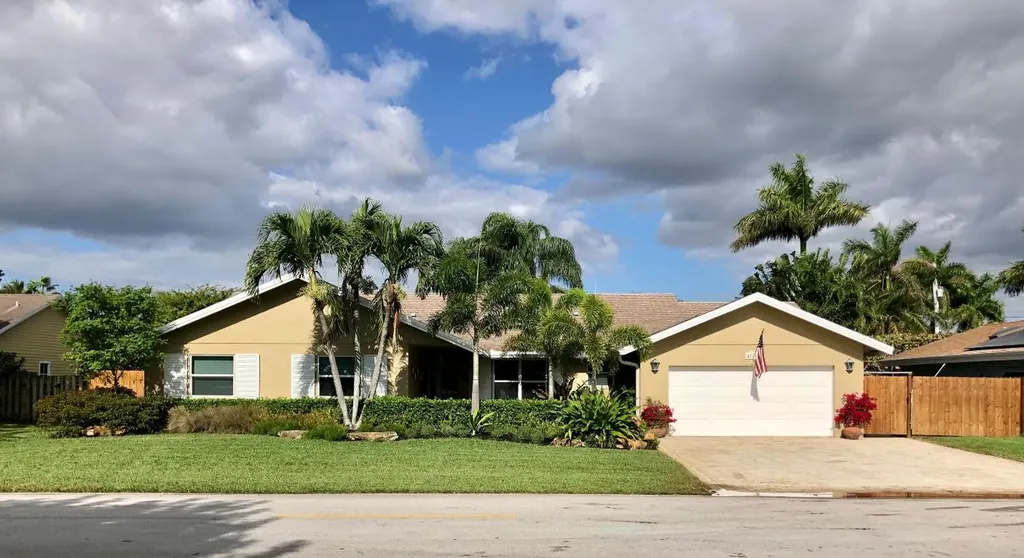 4161 Juniper Terrace Boynton Beach FL 33436
