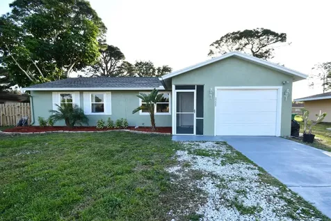 2232 SE Holland Street Port St Lucie FL 34952