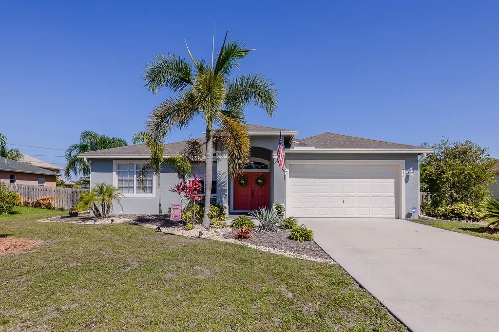236 SW Milburn Circle Port St Lucie FL 34953