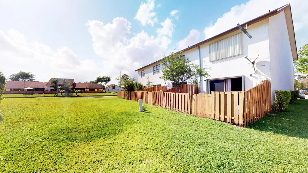 1030 Parkside Green Drive Greenacres FL 33415