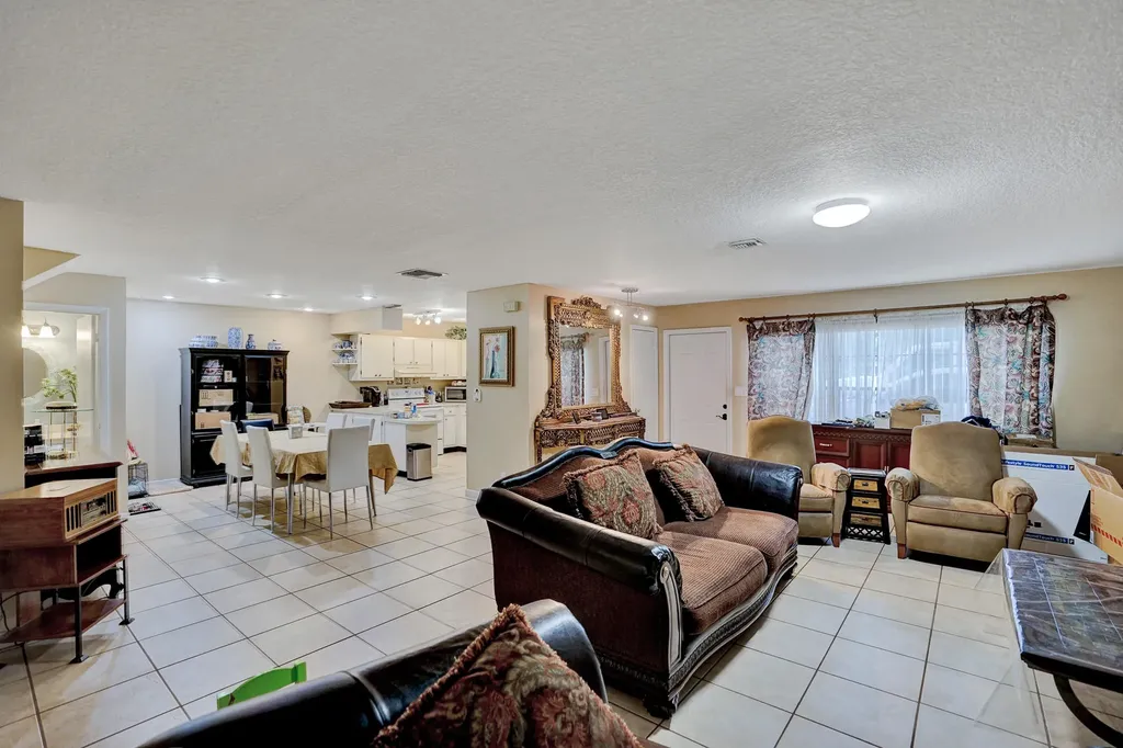 9285 SW 61st Way Boca Raton FL 33428