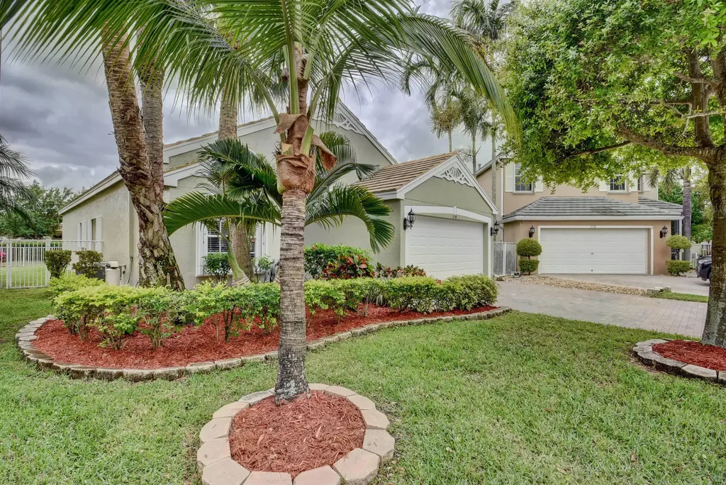 170 Canterbury Place Royal Palm Beach FL 33414