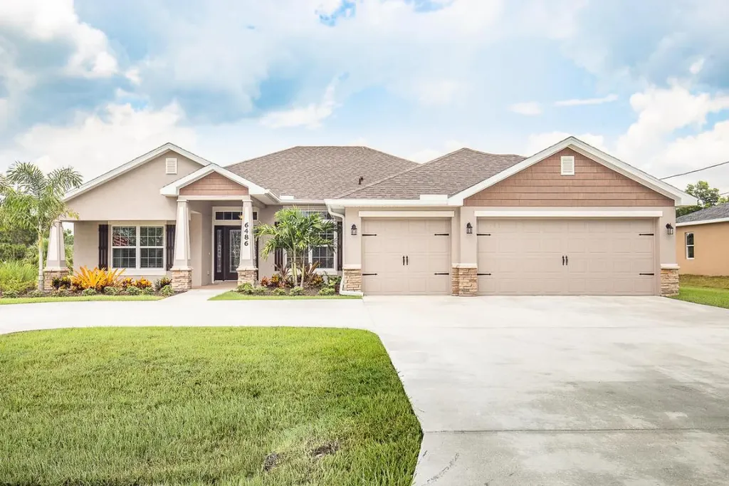 2701 SE Grand Drive Port St Lucie FL 34952