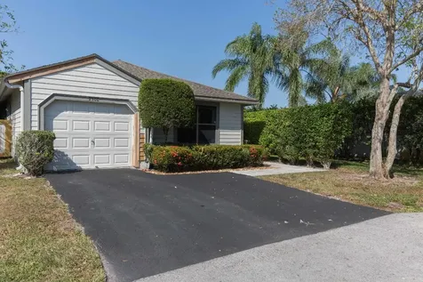 2500 Bedford Mews Drive Wellington FL 33414