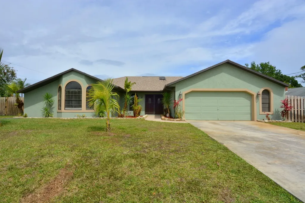 1201 SE Palm Beach Road Port St Lucie FL 34952