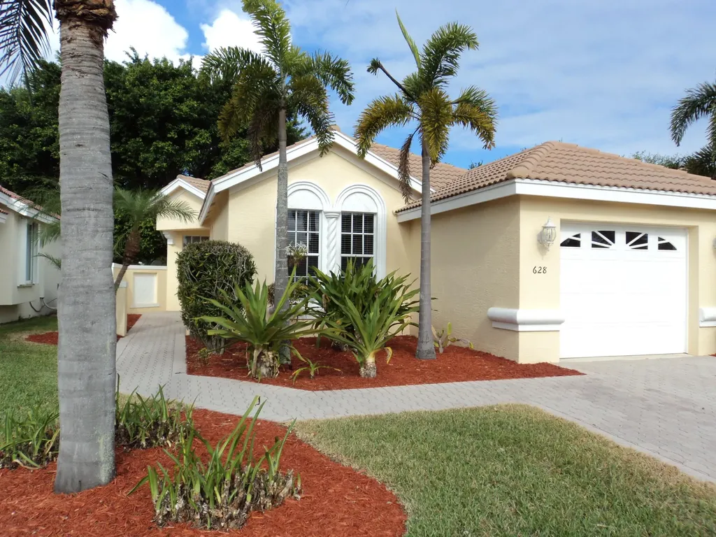 628 SW Treasure Cove Port St Lucie FL 34986