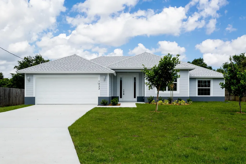 1033 SW Coleman Avenue Port St Lucie FL 34953
