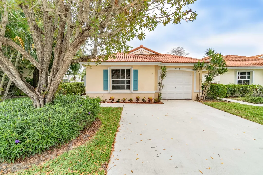 7134 Burgess Drive Lake Worth FL 33467