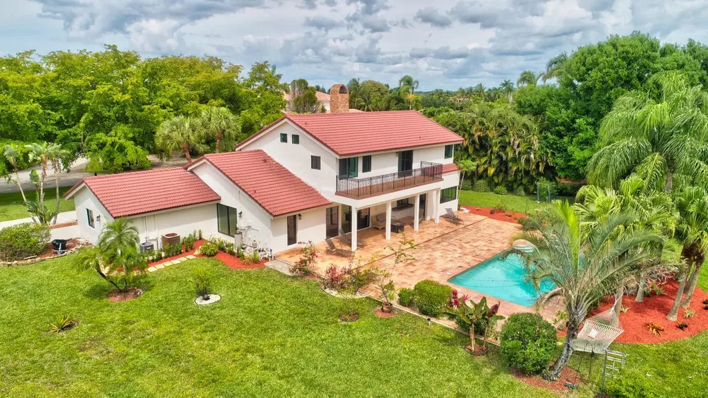 10401 Rio Lindo Delray Beach FL 33446