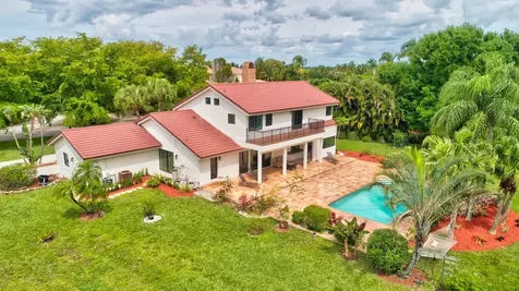 10401 Rio Lindo Delray Beach FL 33446