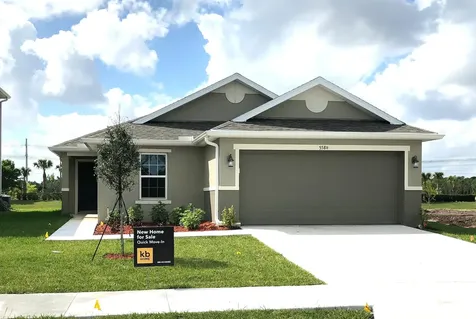 5580 NW Pine Trail Circle Port St Lucie FL 34983