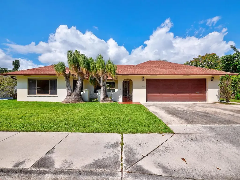 1725 N M Street Lake Worth Beach FL 33460