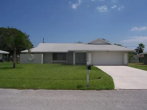 2163 SE Shelter Drive Port St Lucie FL 34952