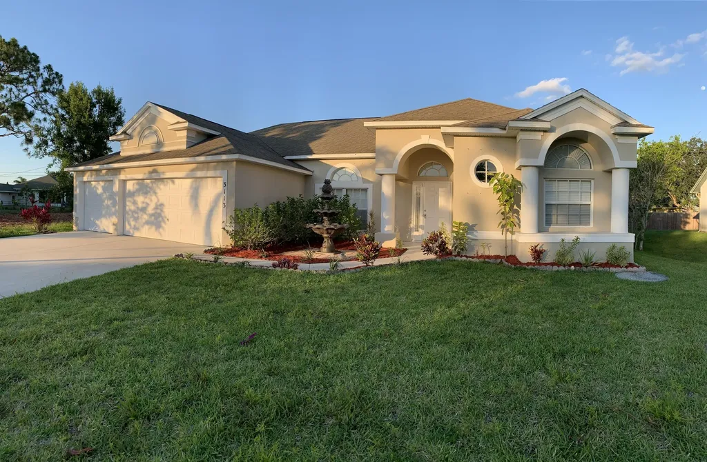 3113 SE Card Terrace Port St Lucie FL 34984