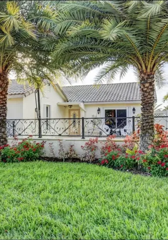 829 Camino Gardens Lane Boca Raton FL 33432