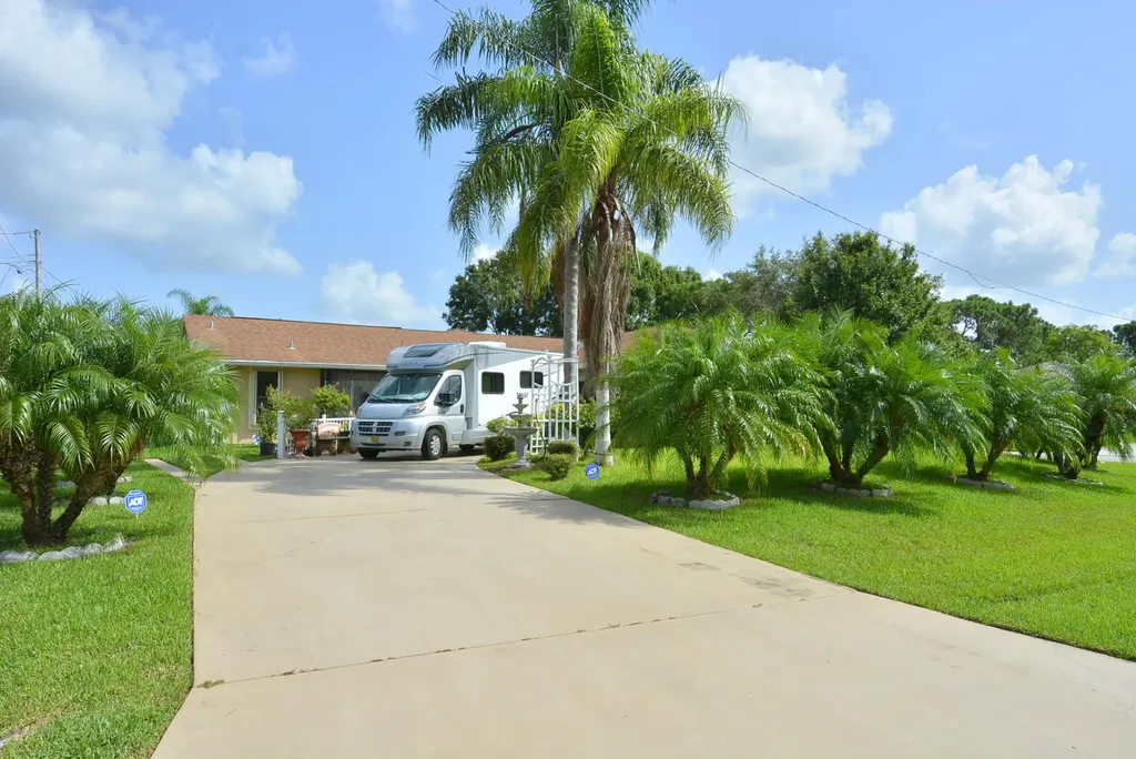 2031 SW Akorot Road Port St Lucie FL 34953