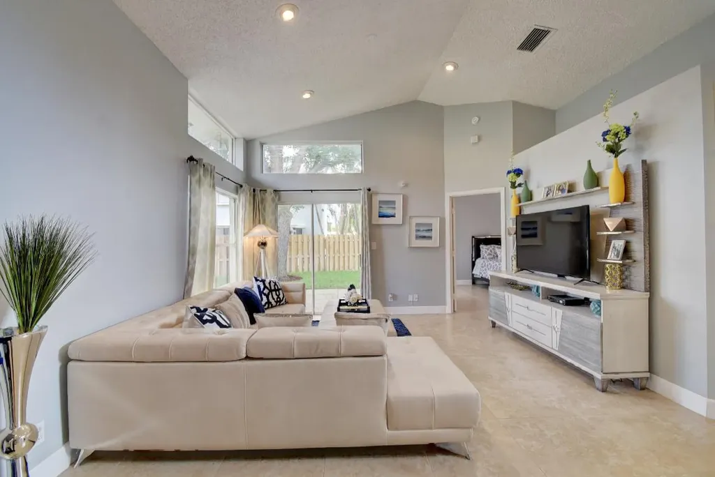 88 Swallow Drive Boynton Beach FL 33436