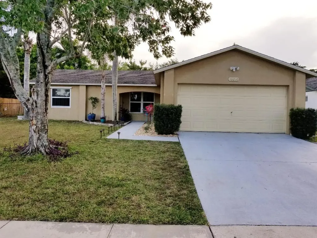 10210 Rhythm Circle Royal Palm Beach FL 33411