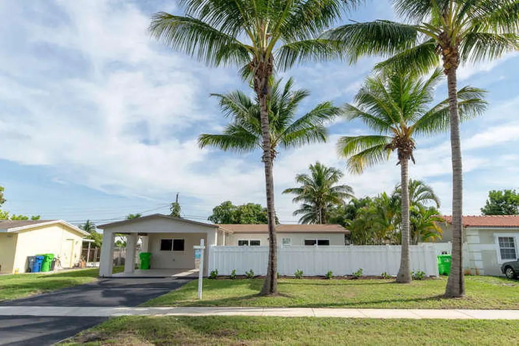 5865 NW 14th Street Sunrise FL 33313