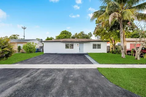 319 SW 77th Terrace North Lauderdale FL 33068