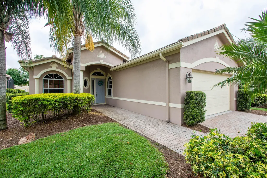 7248 Maidstone Drive Port St Lucie FL 34986