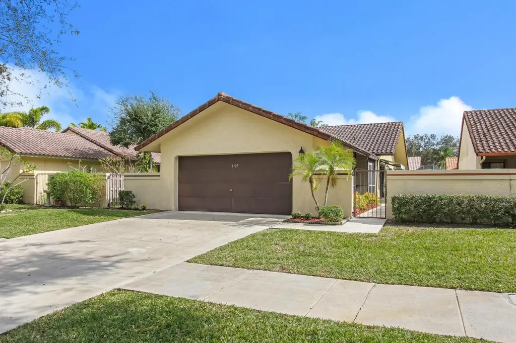 1725 NW 22nd Avenue Delray Beach FL 33445