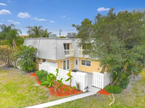 141 E Riverside Drive Jupiter FL 33469