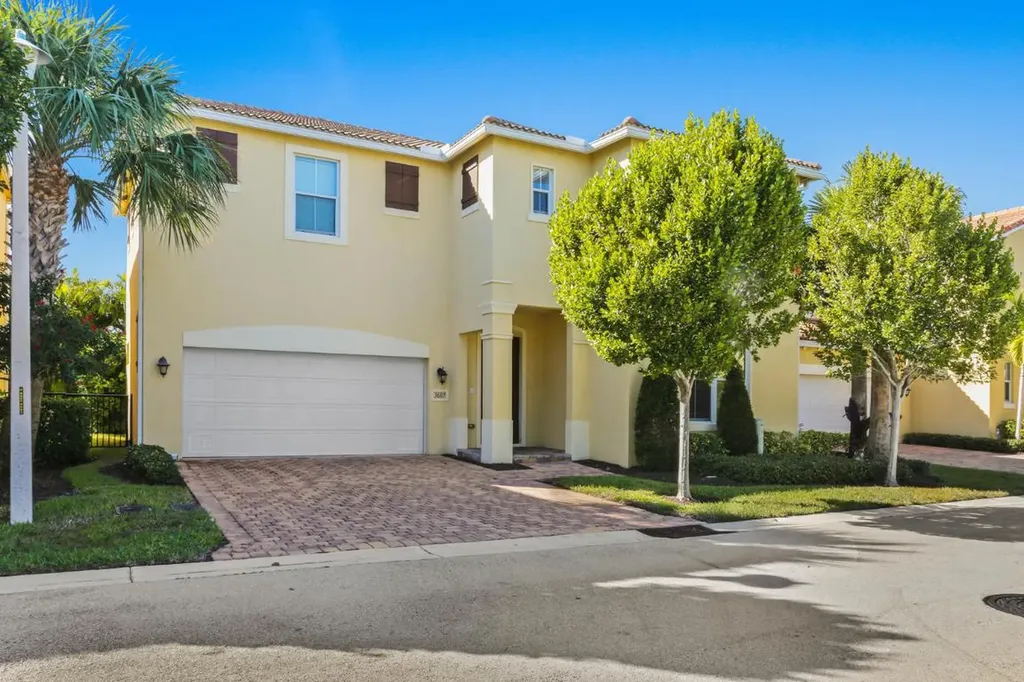 3687 Wolf Run Lane Boynton Beach FL 33435